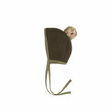 Load image into Gallery viewer, Bonnet avec pompon LPN - Olive - Mase &amp; Hats